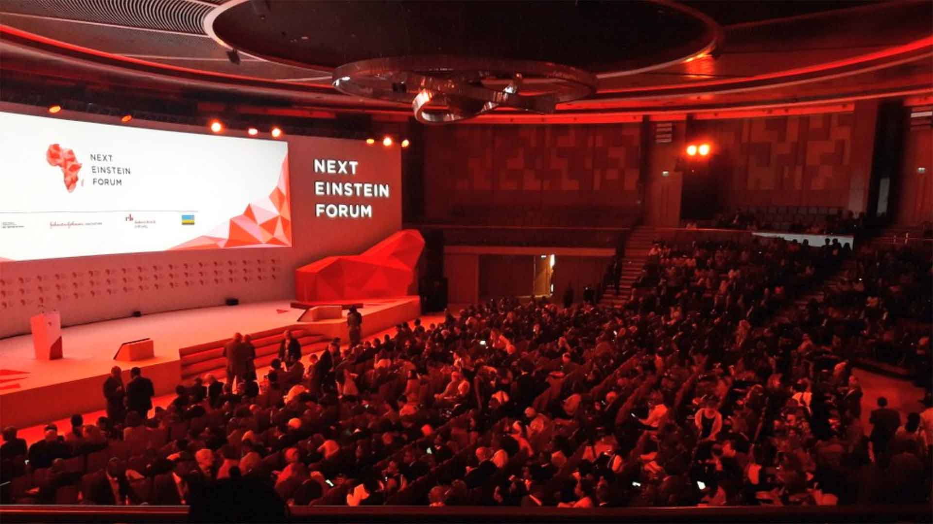  Professor Manuela Veloso on Machine Learning and AI at the Next Einstein Forum 2018